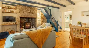 July Cottage - Image 4