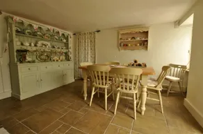 Berrio Bridge House - Image 4