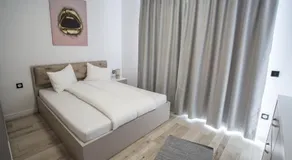 Luxury Suites Bistrita - Image 4