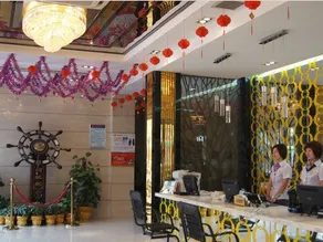 Yiju Holiday Hotel - Image 2