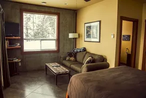 Owlhead Creek Bed & Breakfast - Image 2