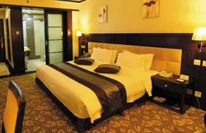 Golden Palace Hotel - Image 5