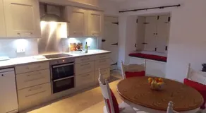 Hilltop Cottage - Image 3