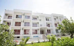 Rose Gardens Hotel - Image 5