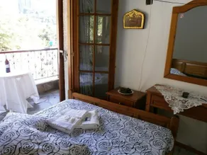 Boufidis Rooms - Image 5