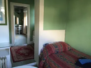 Ocean Crest Guesthouse - Image 3