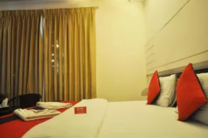 OYO Premium Old Gurgaon - Image 4