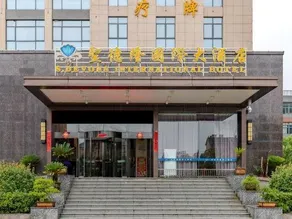 S.devons International Hotel - Image 4