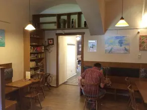 Charles Square Hostel - Image 4