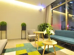 Home Inn Selected Hotel - Kunming Tongde Plaza Baiyun Road Metro Station - Image 4