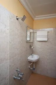 Sruthi Residency By OYO Rooms - Image 3