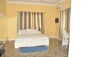Moowal Grand Hotel - Image 4