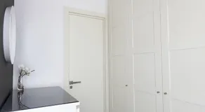 Stylish 2 Bedroom AC Wifi Terrace Attic in Valencia Center - Image 2