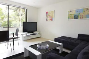 Espresso Apartments - 120 27 Herbert Street - Image 2
