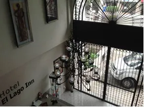 Hotel Suites El Lago Inn - Image 3