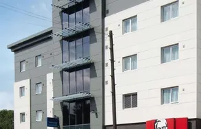 Travelodge Birmingham Halesowen - Image 4