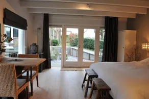 Amsteldam Bed & Breakfast - Image 4