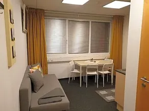 Come-In Motel - Image 2