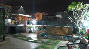 Palm Beach Hotel - Image 2