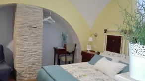 Nari Bed & Breakfast - Image 5