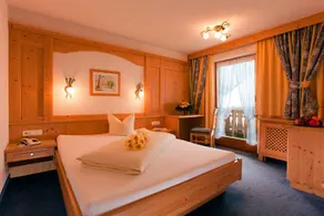 Single room, shower, toilet, balcony - Image 3