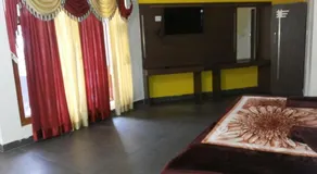 OYO 9648 Hotel Morainic Hills - Image 3