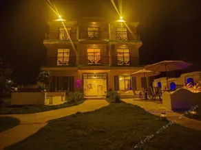 That Summer Seaview Inn - Image 2