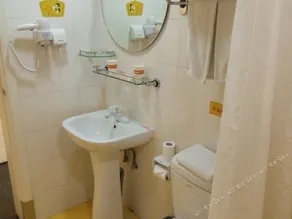 Home Inn Jiangmen Jianshe Road Diwang Square - Image 4