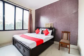 Hotel O Sandhu Hotel & Restaurant - Image 2
