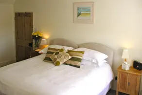 Lellizzick Farmhouse B&B - Image 5