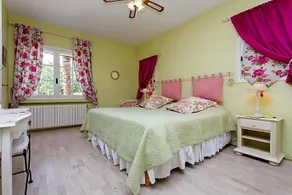 Mas Du Roc Bed & Breakfast - Image 2