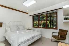 PTs Resort Style Luxury - Image 5