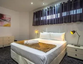 Contemporary Living @ the Cove - Image 3
