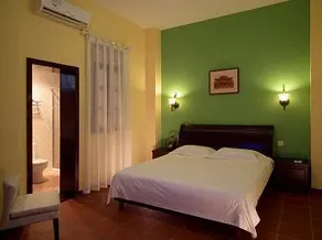 Golden Thirties Villa - Image 4