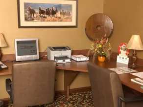 Buffalo Run Hotel - Image 4