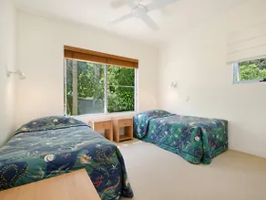 76 Upper Hastings Street Apartment - Image 2