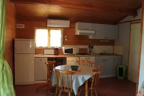 Village de Chalets Camping Bois Simonet - Image 5