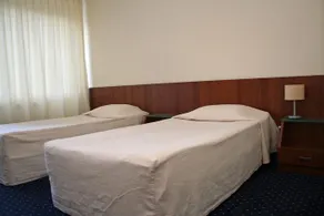 Hotel Paradise - Image 3