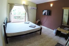 OYO Rooms Candolim Inn - Image 4