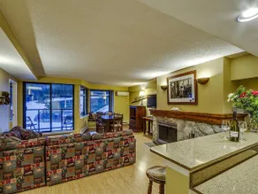 Carleton Lodge by Whistler's Best Accommodations - Image 5