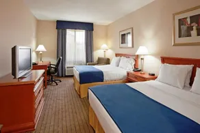 Holiday Inn Express & Suites Guelph - Image 5