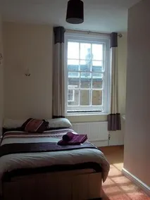 The George - Image 5