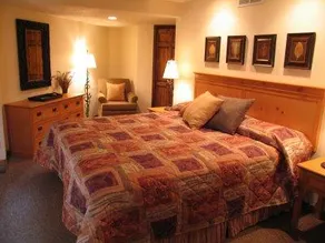 Holiday Shores Resort - Image 2