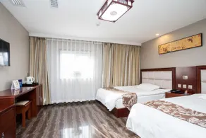 Beijing Gulou Nanluoguxiang Hotel - Image 1