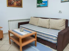Lozna Apartment - Image 5