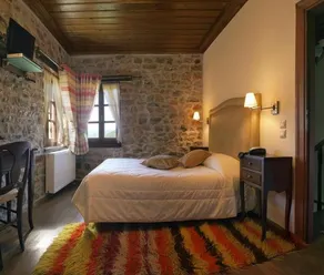 Oihalia Guesthouse - Image 5