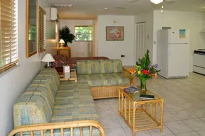 River Palms Cottages and Fish Camp - Image 2
