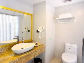 Jinhuang Hotel Jiangmen - Image 5