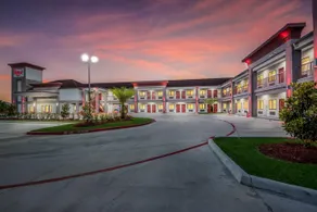 Red Roof Inn Baytown - Image 5