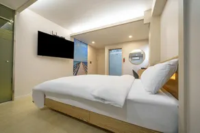 J Motel - Image 3